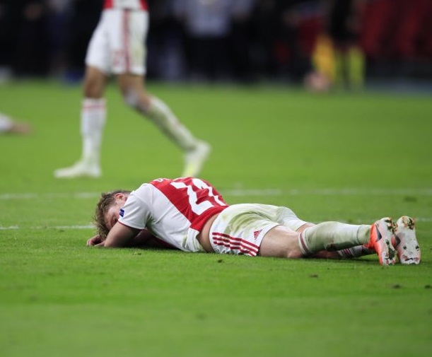 Ajax’s shares crash after Champions League defeat to Tottenham