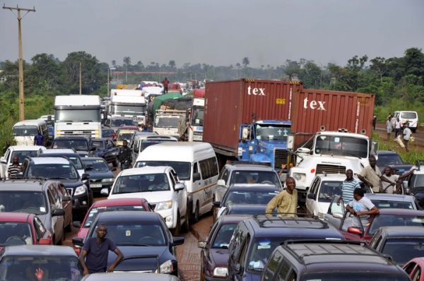 Lagos-Ibadan Expressway gridlock: FRSC advises motorists to use alternative routes