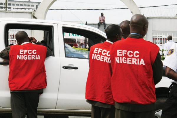 EFCC re-arraigns American for defrauding 3 Nigerians of $1.2m