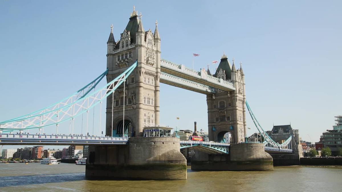 London's iconic Tower Bridge celebrates 125th anniversary
