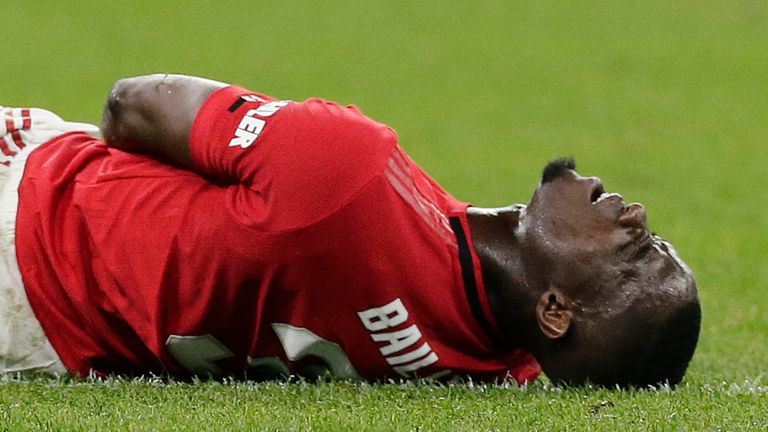 Manchester United’s Bailly out until Christmas after knee operation