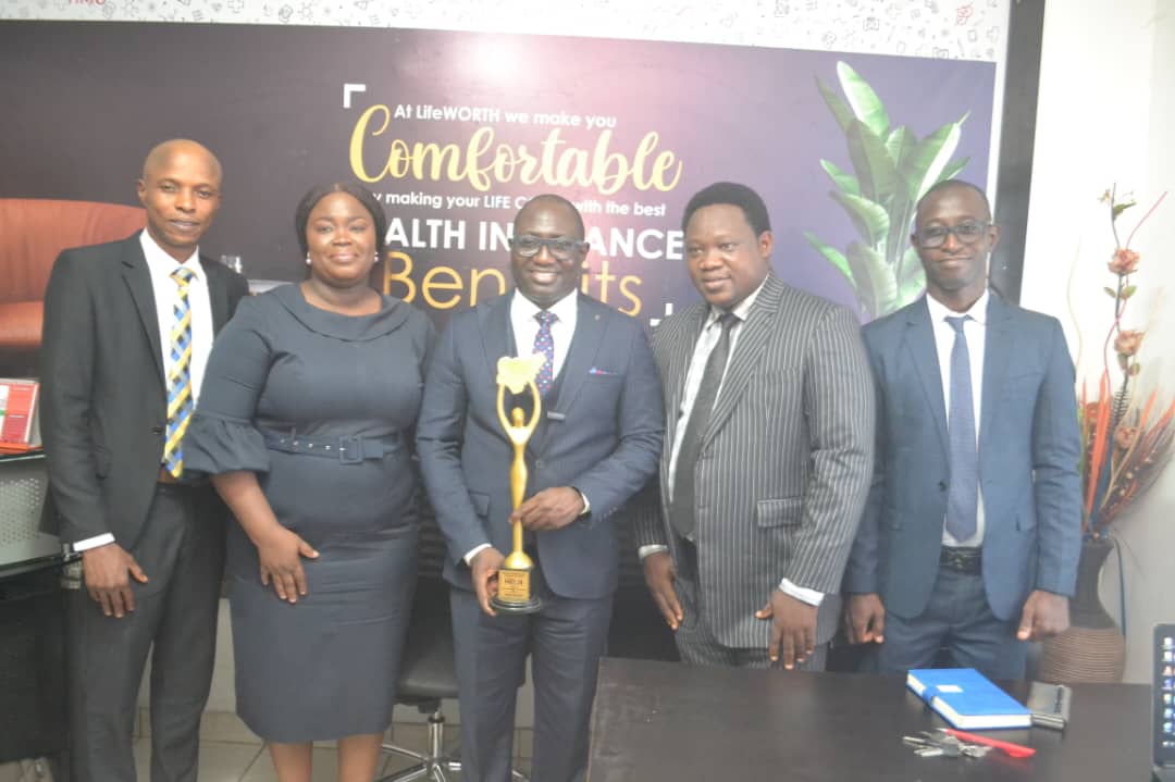 L-R: Head,Underwriting & Compliance,Life Worth HMO, Mr.Douglas Chibueze; Head,HR/ Legal & Admin, Mrs.Foluke Adebowale; Managing Director/ CEO, Dr. Raymond Osho; Head, Health Services & Quality Assurance, Mr. Adedamola Oladimeji and Head, Finance, Mr.Akintola Saburi during press conference on Life Worth 10th Year Anniversary in Lagos...recently