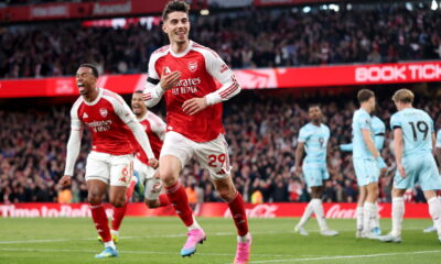 Arsenal overcome Burnley to closing-in on title