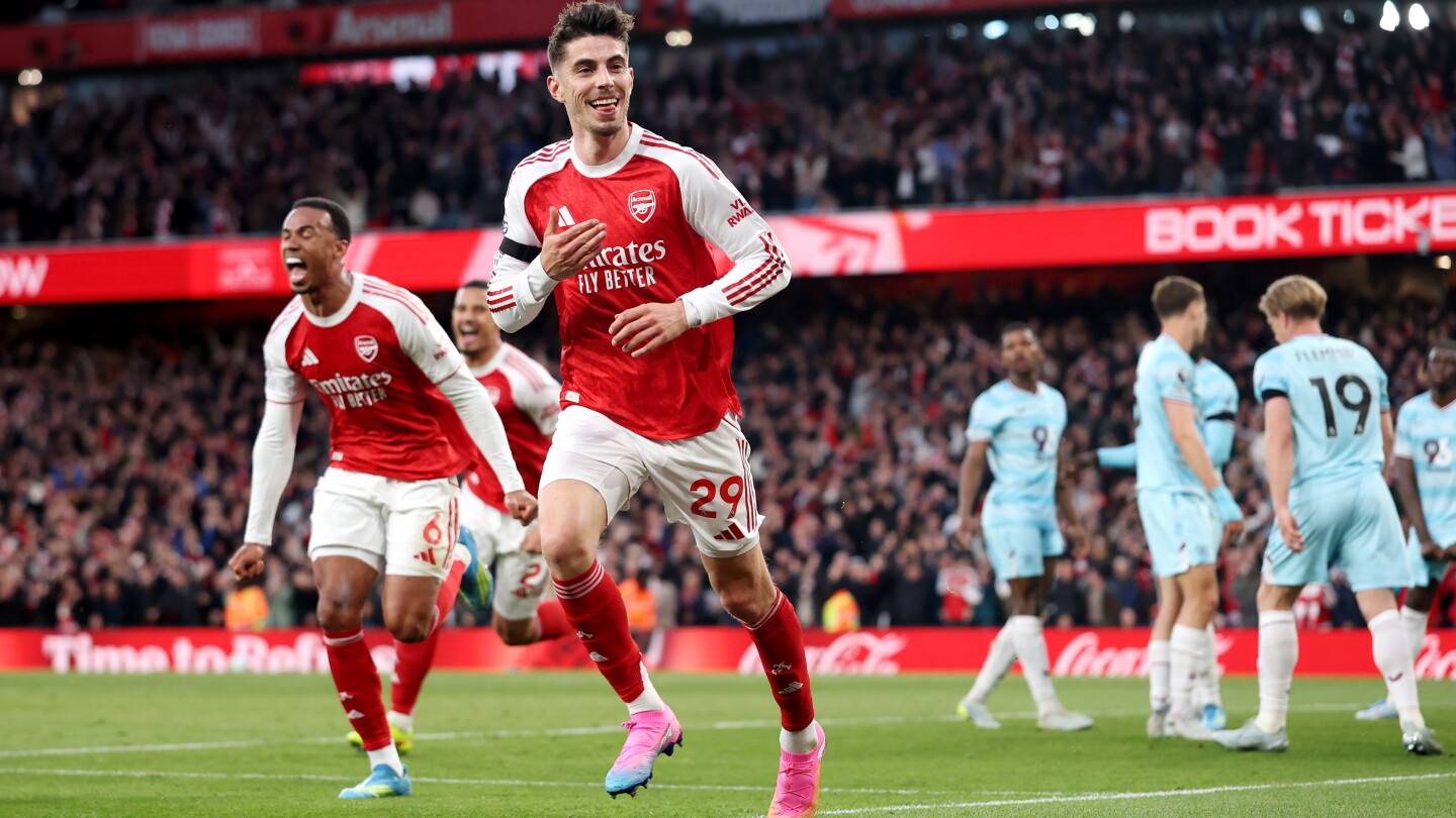 Arsenal overcome Burnley to closing-in on title